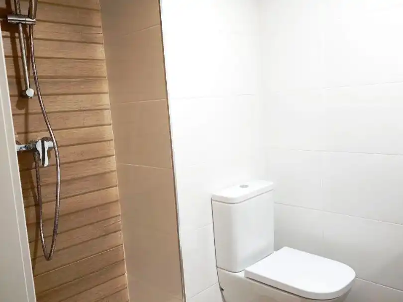 Bany de Pis de lloguer en Centro
