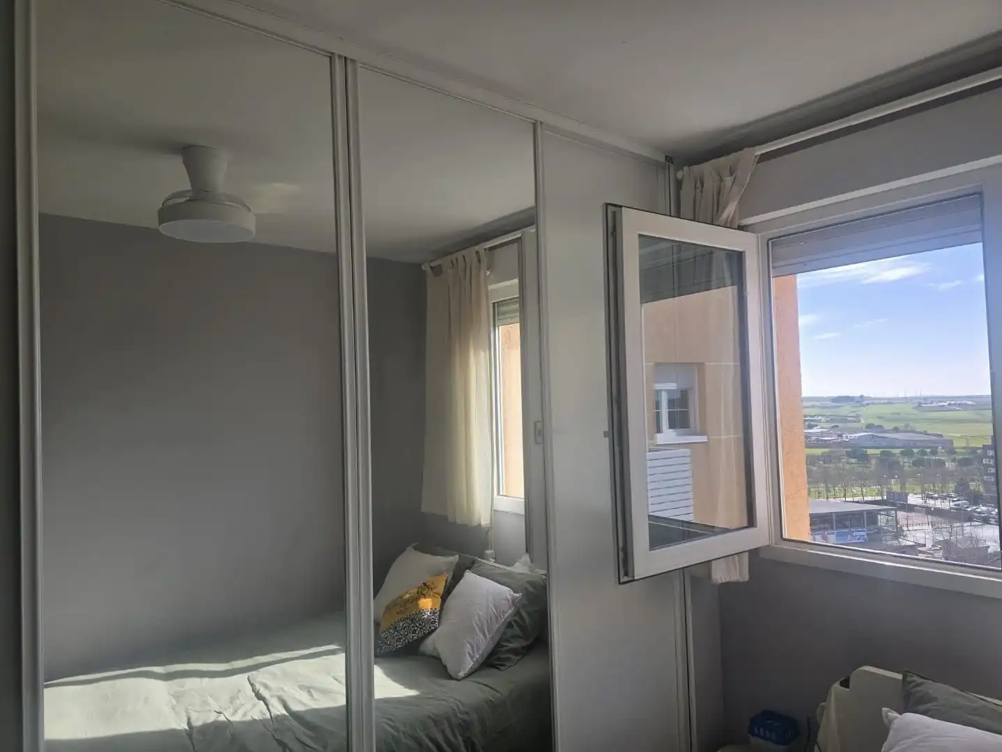 Bedroom of Flat for sale in Fuenlabrada  with Heating and Community pool