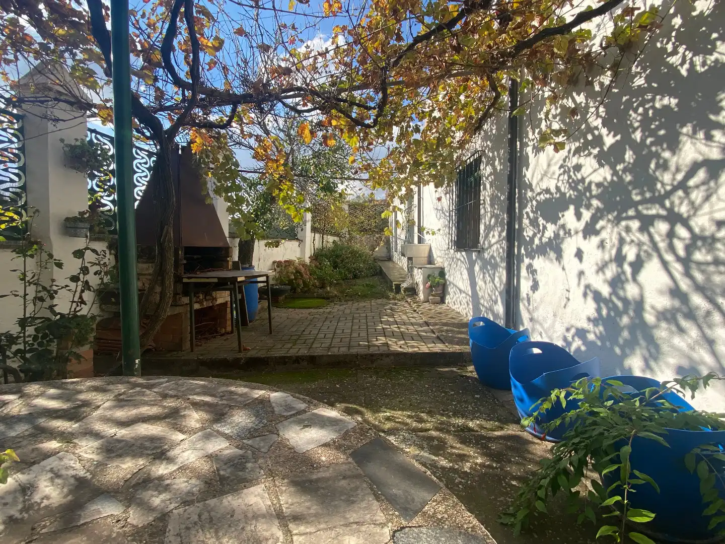 Jardí de Casa o xalet en venda en Burgos amb Parquet, Traster i Moblat