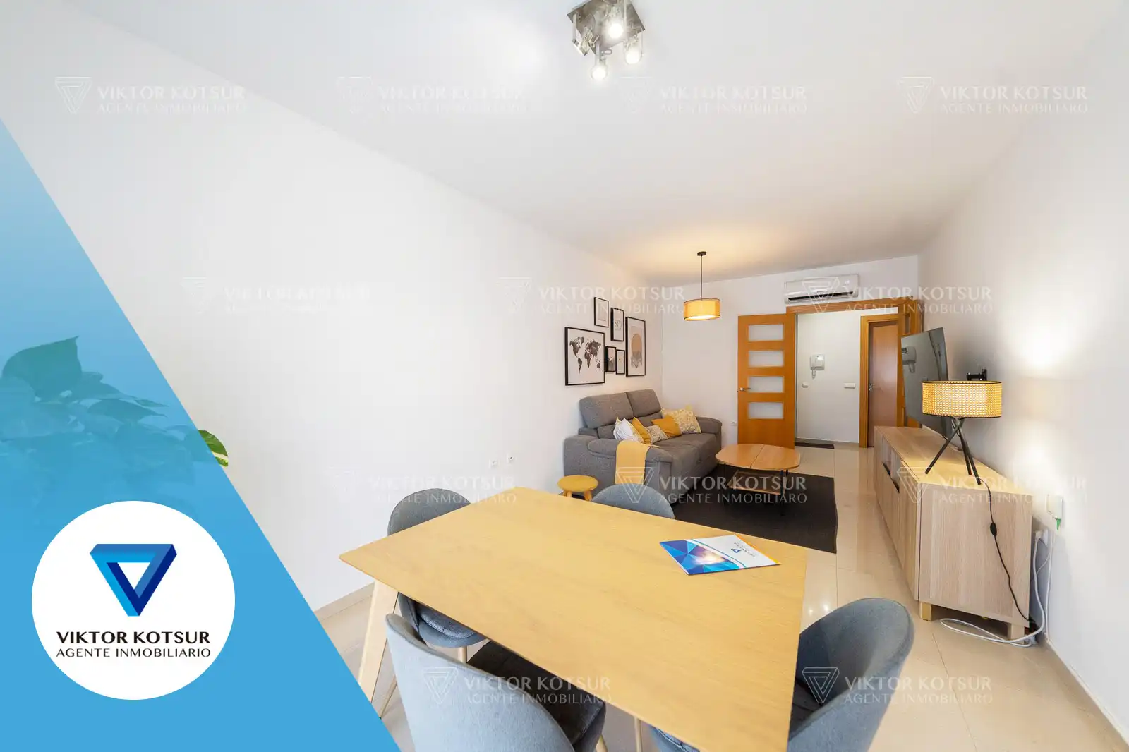 Living room of Flat for sale in Roquetas de Mar  with Air Conditioner, Terrace and Internet