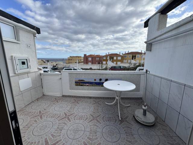 Apartamento en Alquiler en Llano del Poris. en Arico