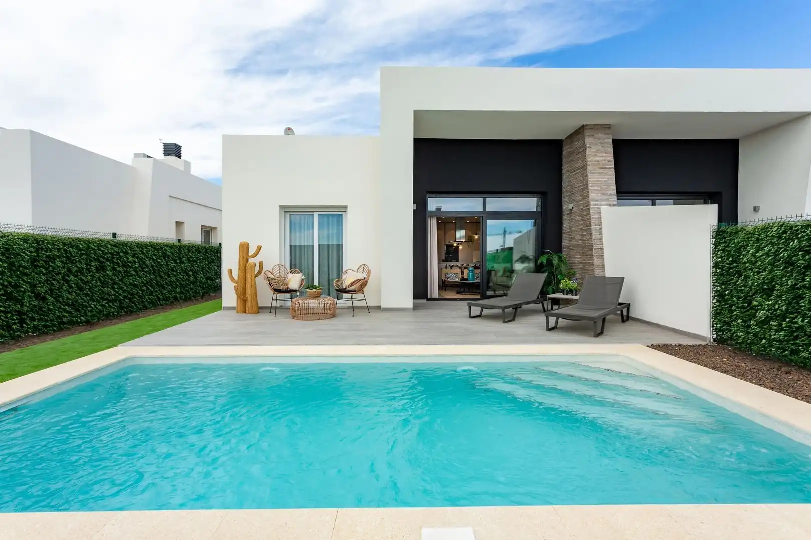 Terraced house with pool for sale in Calle Dolores, imagen 2