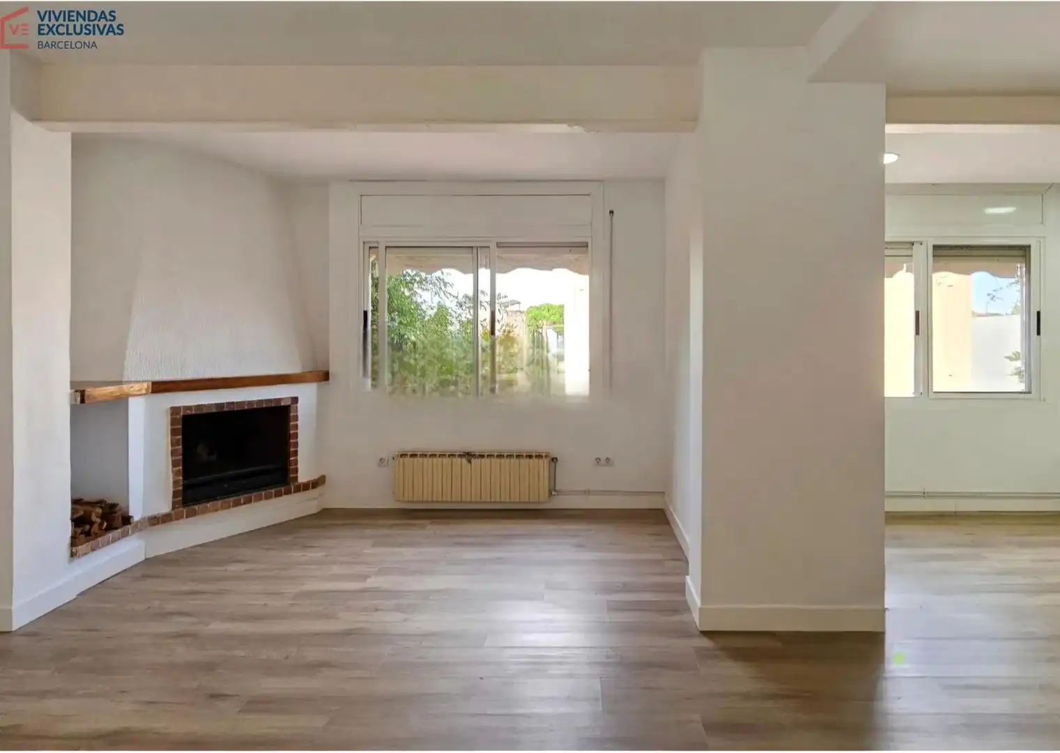 Sala d'estar de Casa o xalet en venda en Sant Just Desvern amb Aire condicionat, Calefacció i Jardí privat