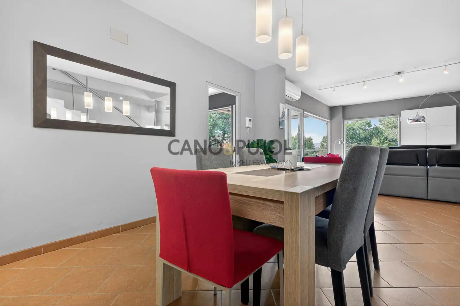 Dining room of Houses for sale in Terrassa  with Air Conditioner, Heating and Terrace