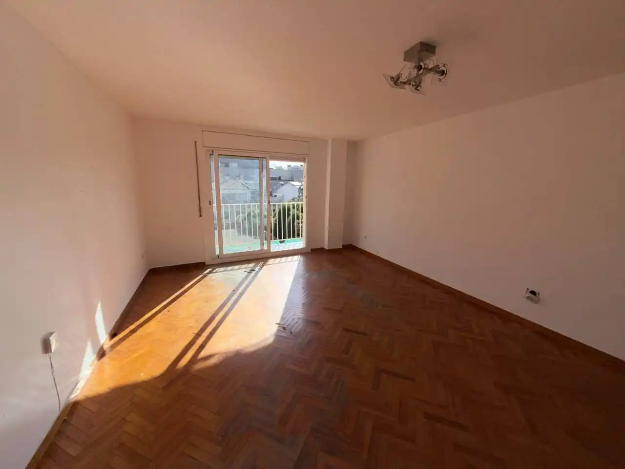 Habitación de Piso en venta en Terrassa con Parquet y Balcón