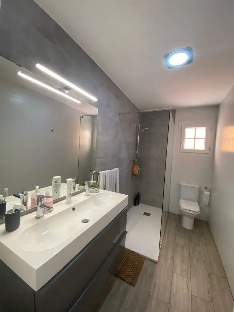 Baño de Casa adosada en venta en Cartagena con Aire acondicionado, Jardín privado y Terraza