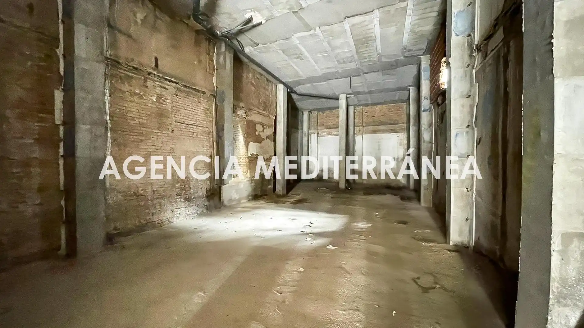 Local en venta en Quart de Poblet