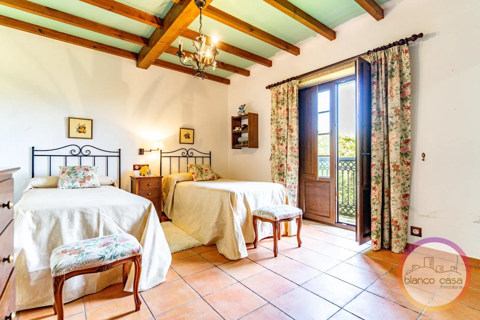 Habitación de Casa o chalet en venta en Malpica de Bergantiños con Amueblado y Balcón