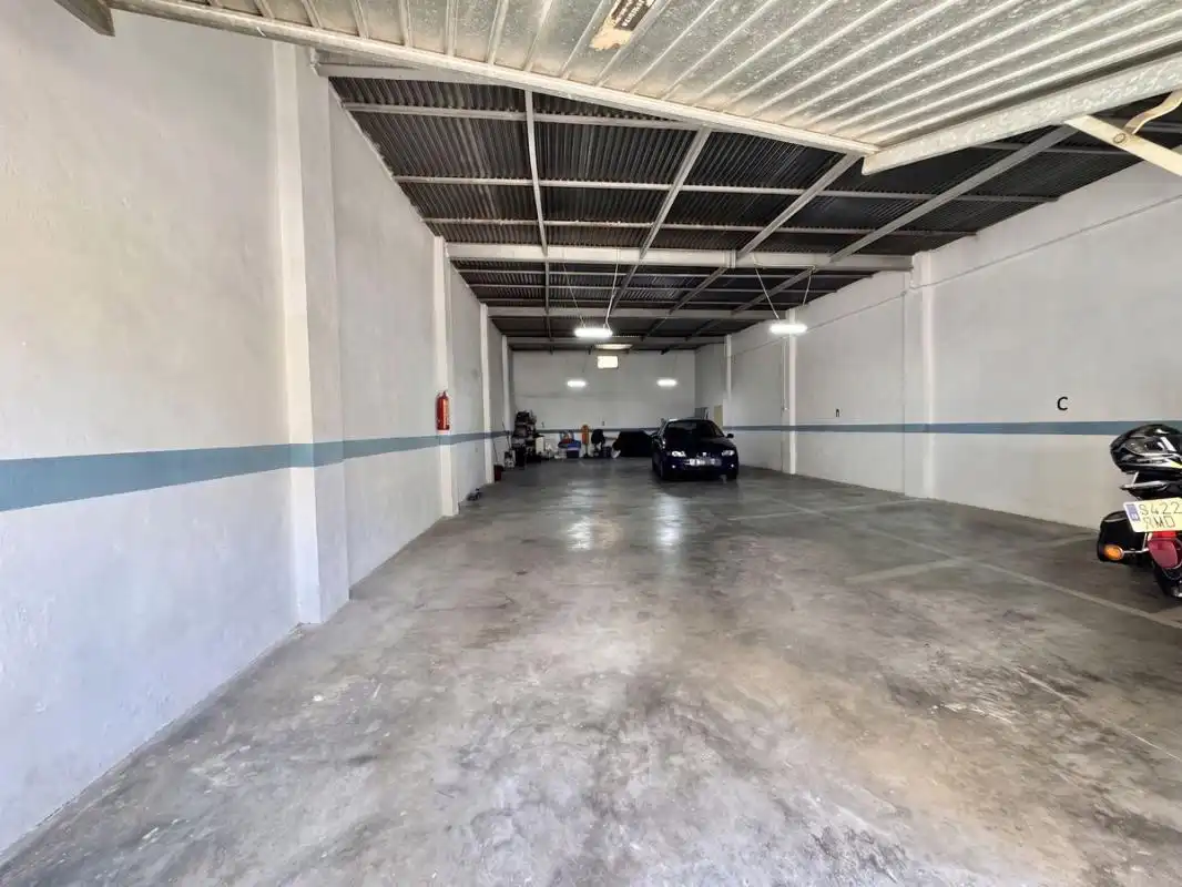 Aparcament de Local en venda en Rabasa - Los Ángeles - San Agustín