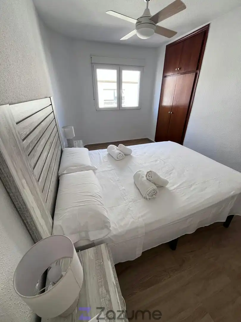 Bedroom of Flat for rent in Torrevieja  with Air Conditioner, Furnished and Oven