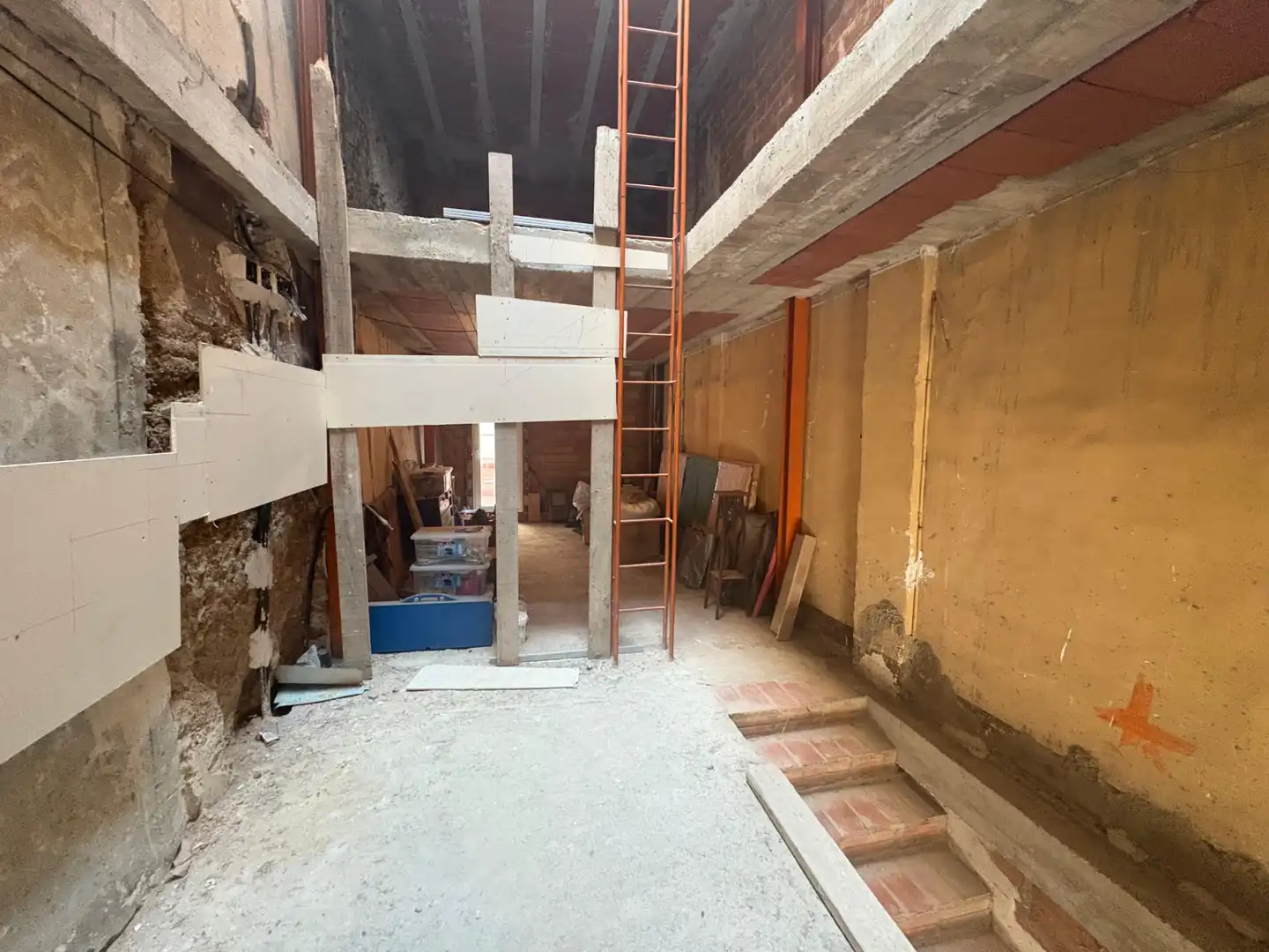 Casa bifamiliare in vendita a Carrer Nou