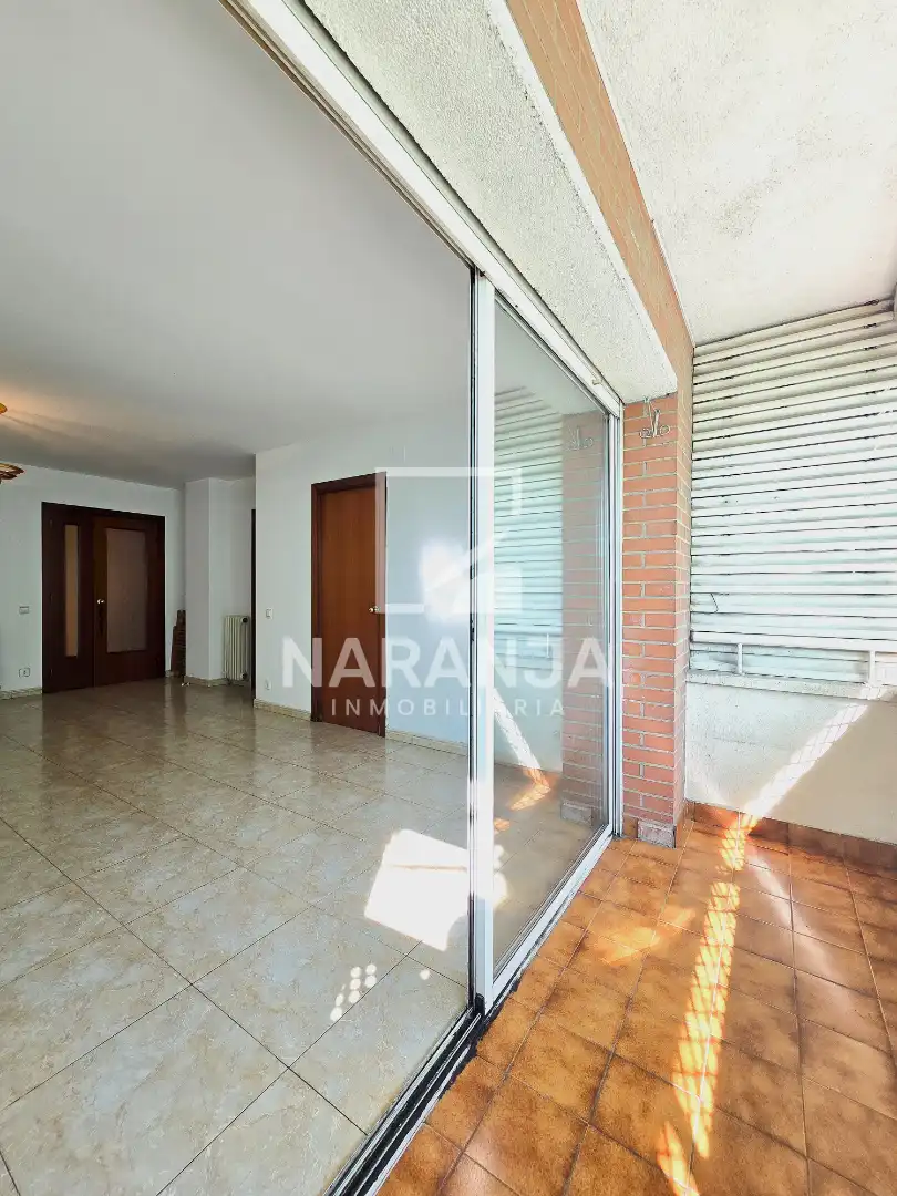 Wohnung zum Verkauf in Mollet del Vallès mit Balkon und Gemeinschaftspool