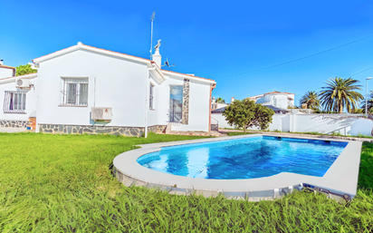 Exterior view of House or chalet for sale in Empuriabrava