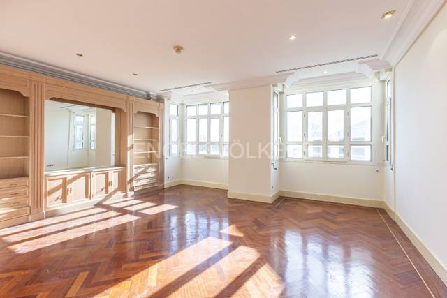 Piso en Alquiler en Calle Viñas de el Pardo en Valdemarín