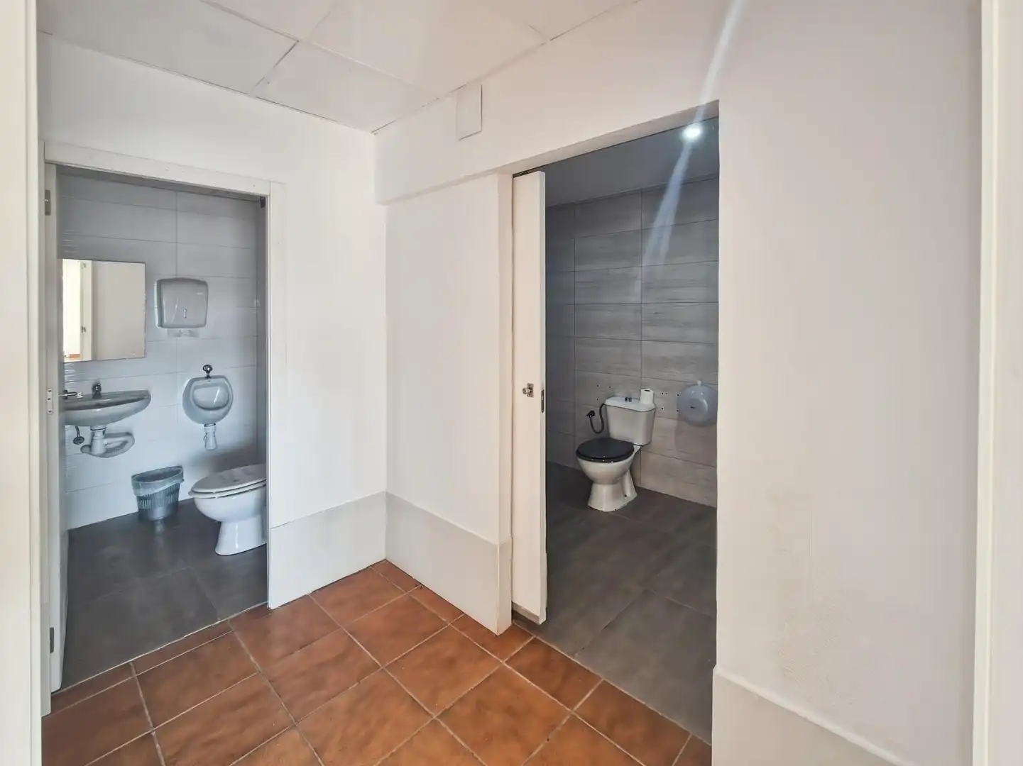 Baño de Local en venta en Canet d'En Berenguer