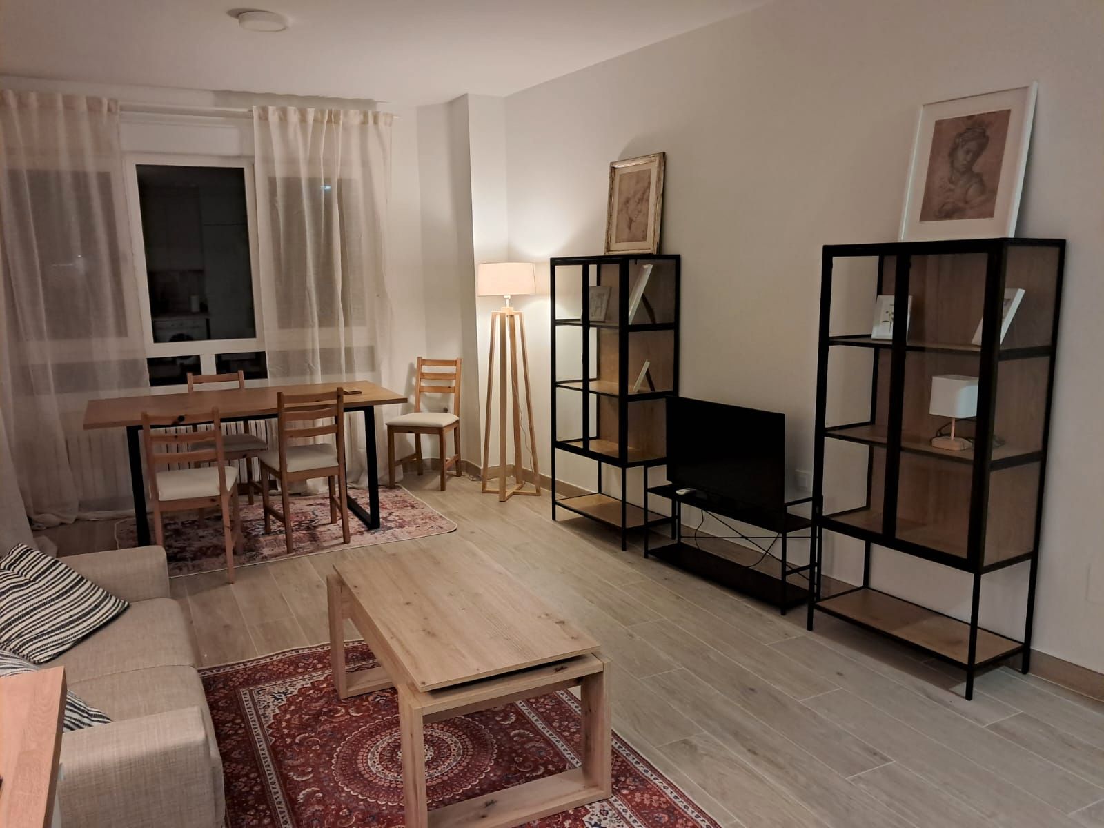Sala d'estar de Apartament de lloguer en  Albacete Capital amb Aire condicionat, Calefacció i Terrassa