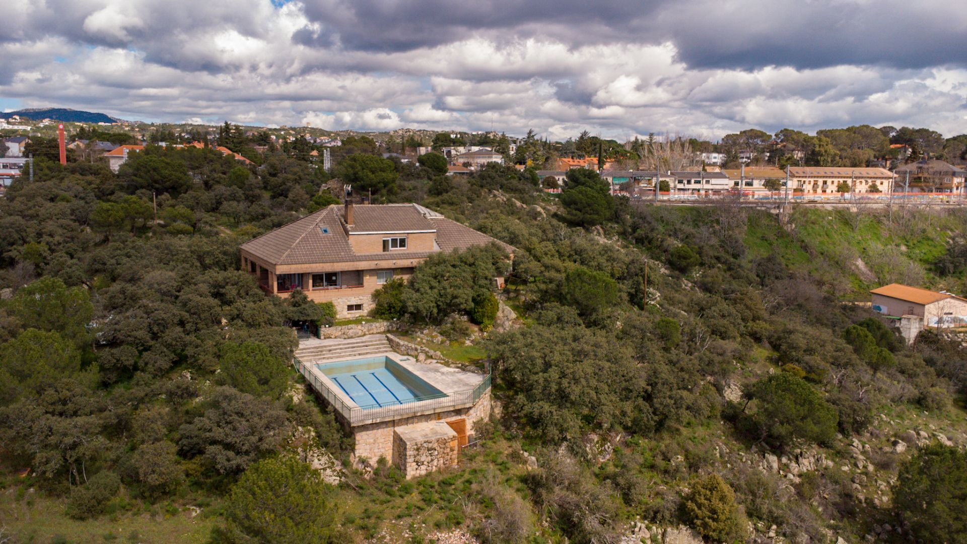 Exterior view of Country house for sale in Torrelodones  with Heating, Private garden and Terrace