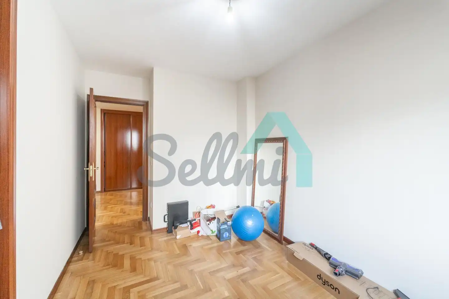 Bedroom of Flat for sale in Oviedo   with Heating, Parquet flooring and Terrace
