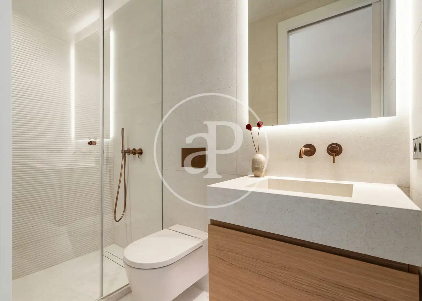 Piso con ascensor en venta en C. del Pinar, imagen 28
