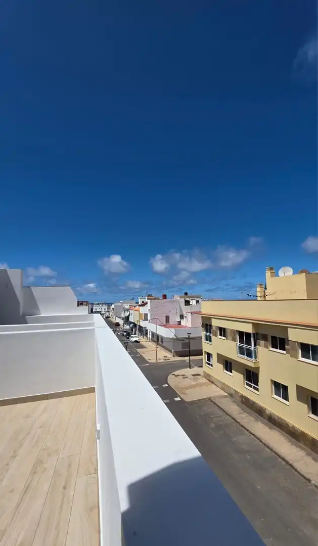 Vista exterior de Dúplex en venda en La Oliva