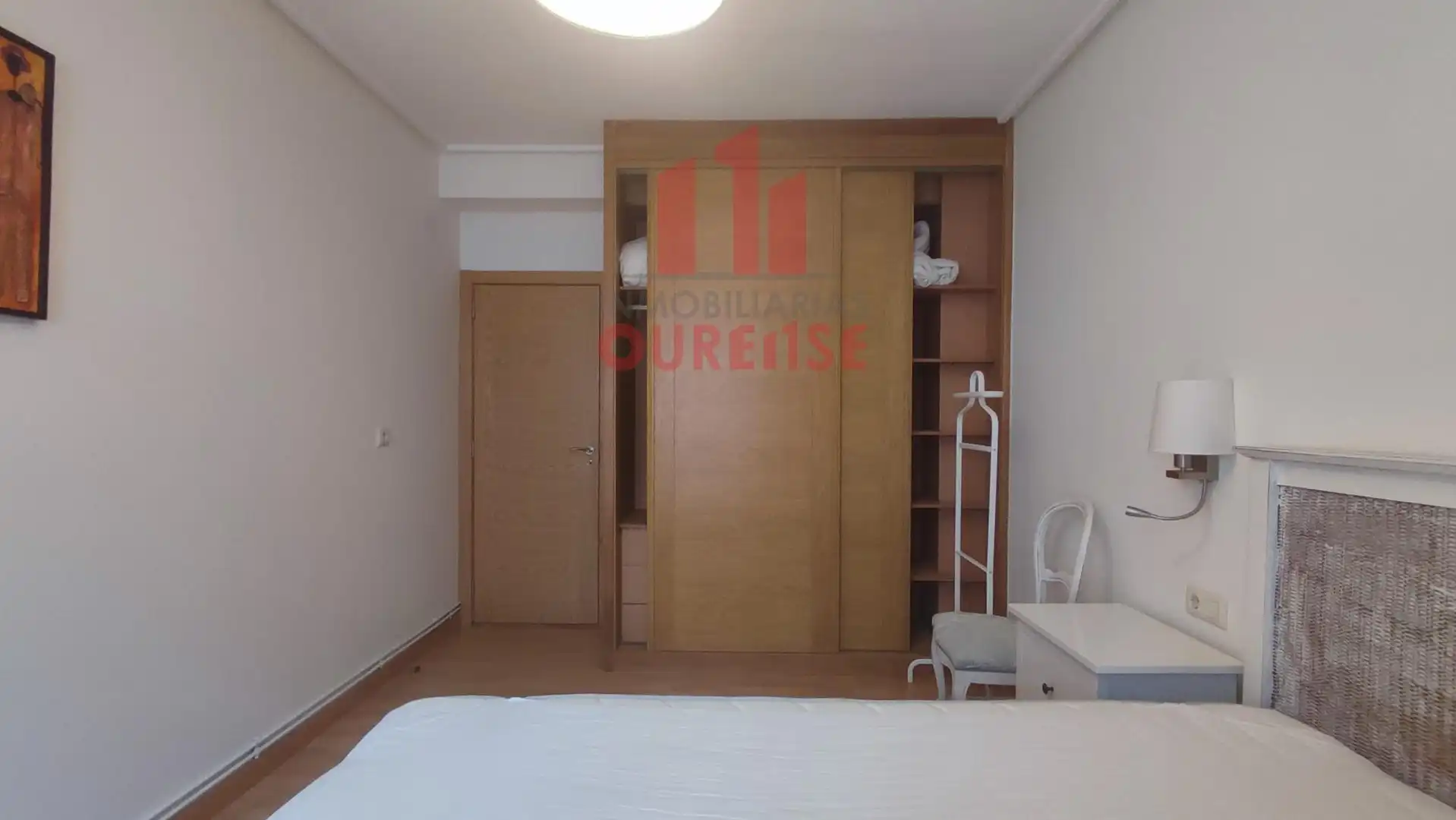 Schlafzimmer von Wohnung zur Miete in Ourense Capital  mit Heizung und Möbliert
