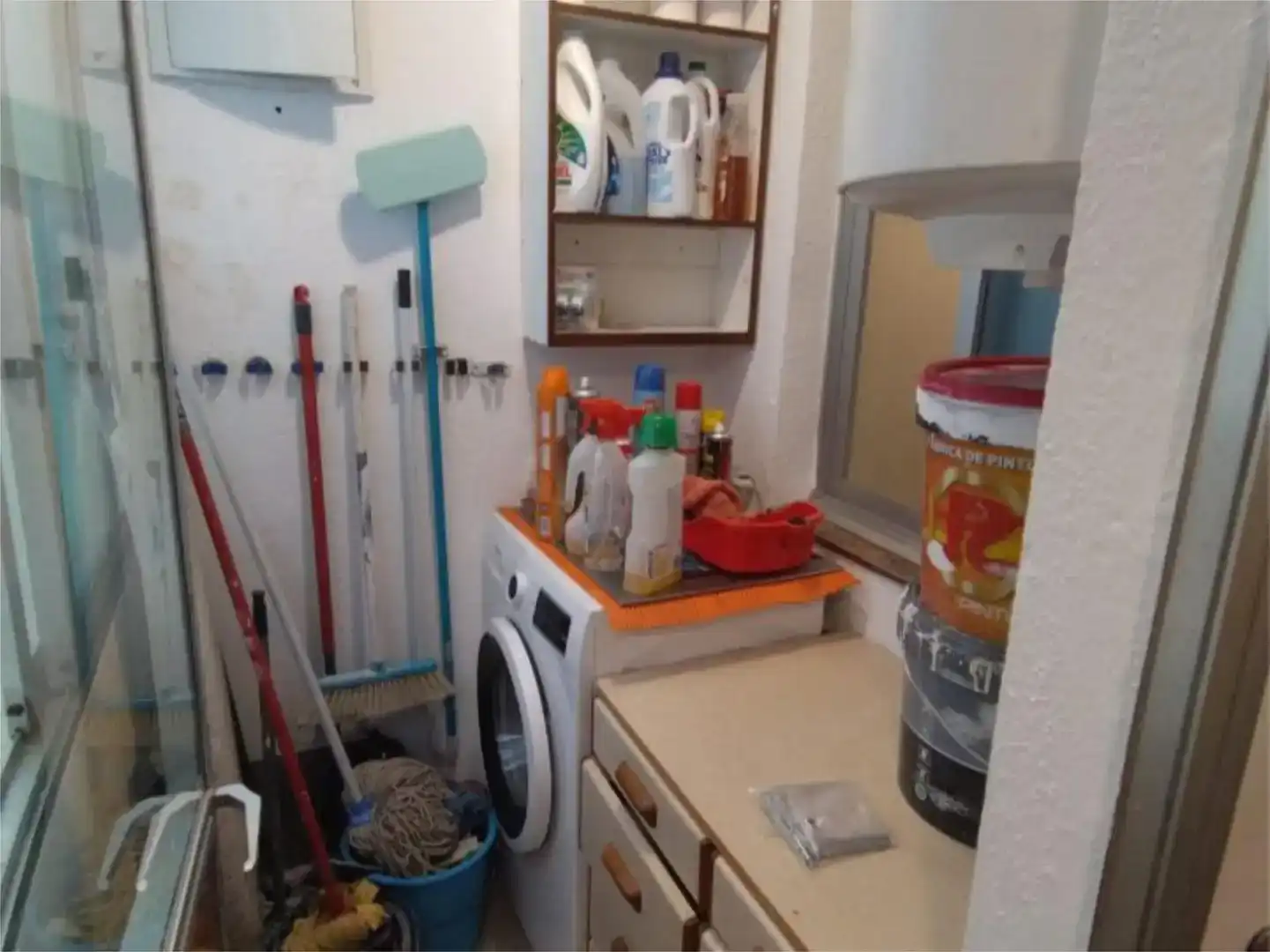 Cuina de Pis en venda en Vigo  amb Parquet, Traster i Moblat