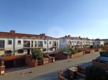 Maison mitoyenne avec balcon à vendre à Castellanos de Moriscos