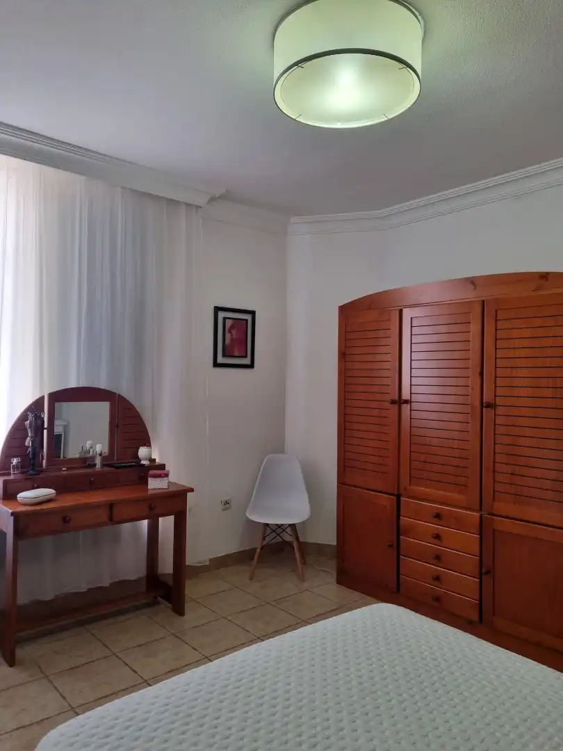 Habitación de Piso en venta en El Rosario con Amueblado y Piscina comunitaria