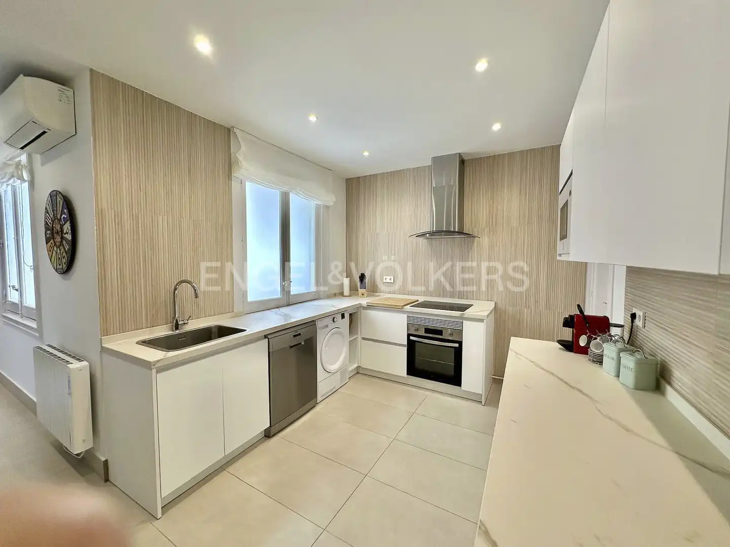 Cocina de Piso de alquiler en Madrid con Aire acondicionado, Calefacción y Amueblado