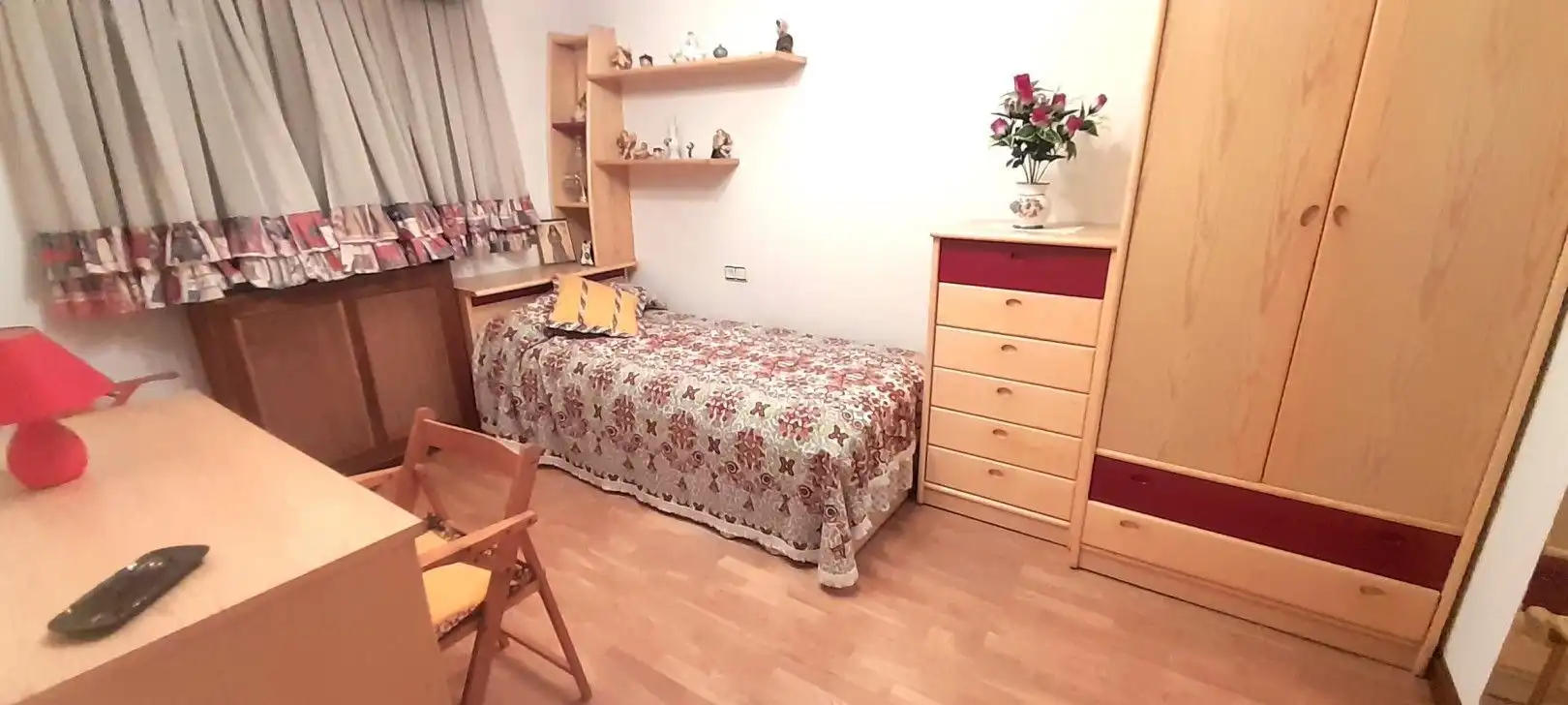Habitación de Apartamento en venta en  Logroño con Trastero