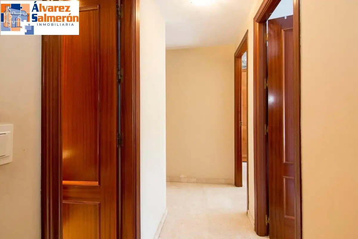 Flat for sale in Zaidín