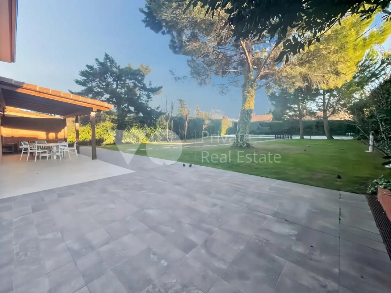 Terraza de Casa o chalet de alquiler en Majadahonda con Calefacción, Jardín privado y Terraza