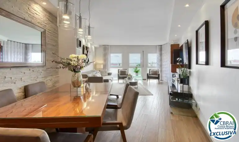 Comedor de Apartamento en venta en Figueres con Amueblado
