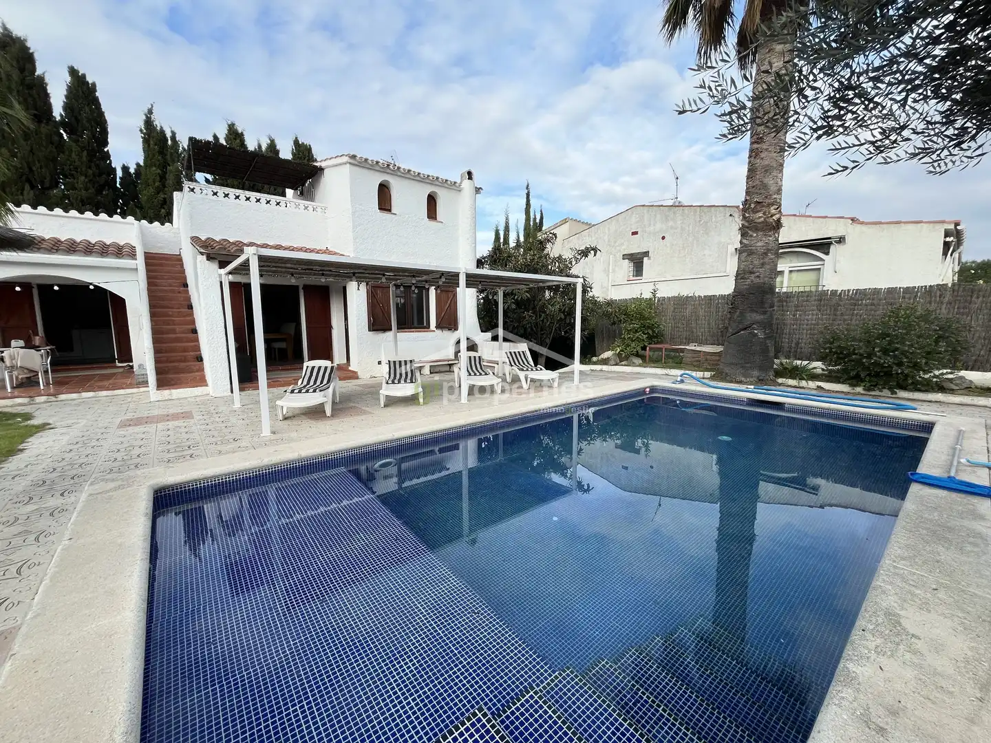 Piscina de Casa o xalet en venda en Castelló d'Empúries amb Aire condicionat, Parquet i Piscina