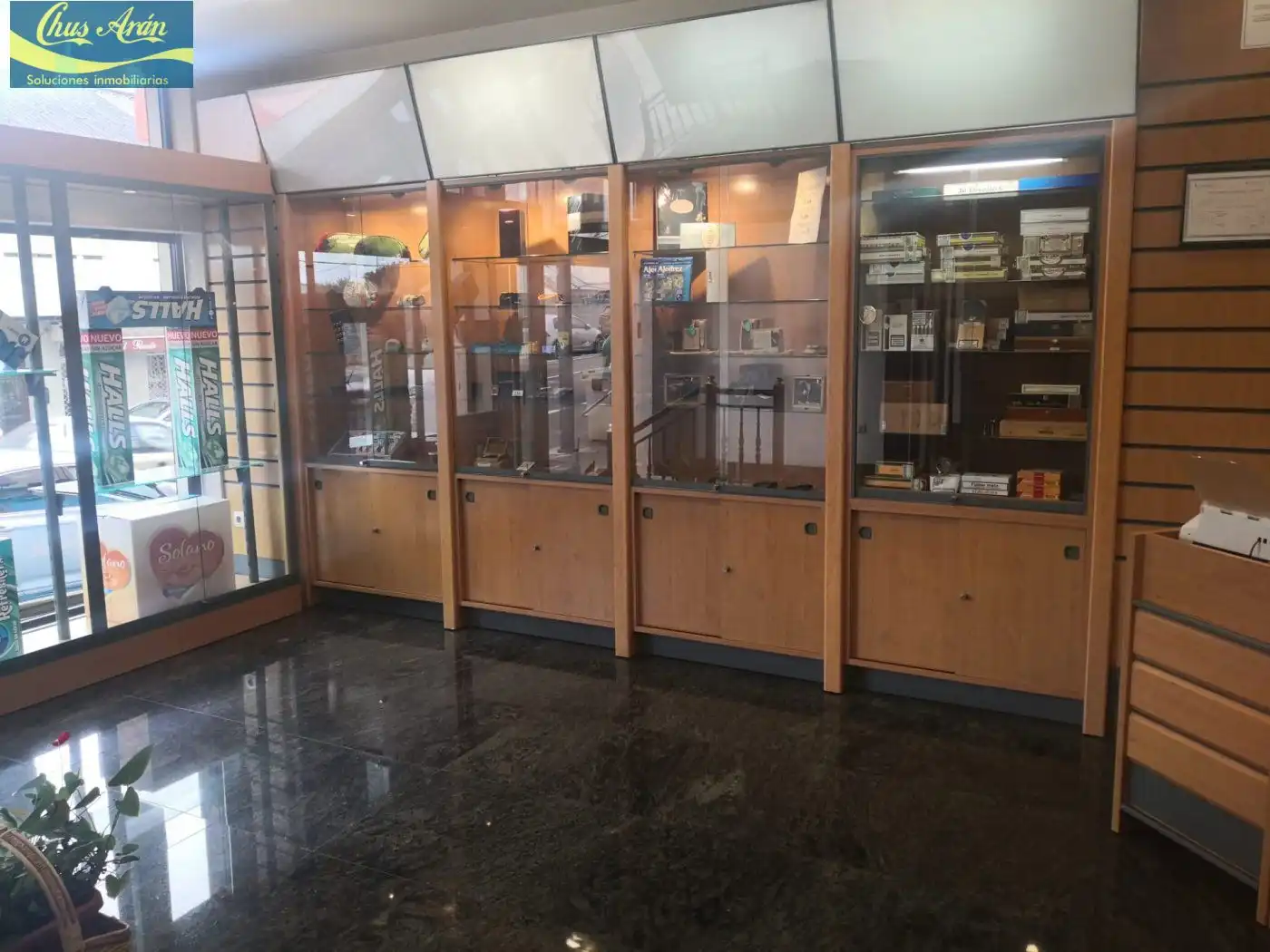 Business premises for sale in Avenida XUBIA, imagen 3