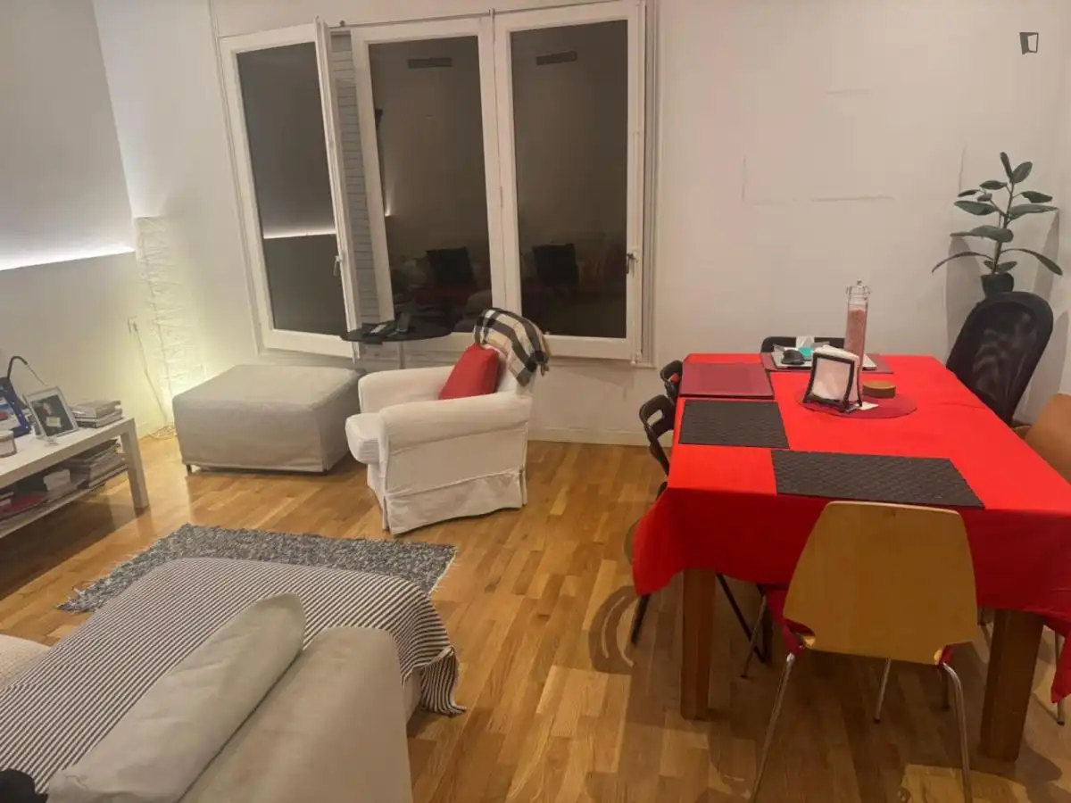Habitació a Sant Gervasi- Galvany