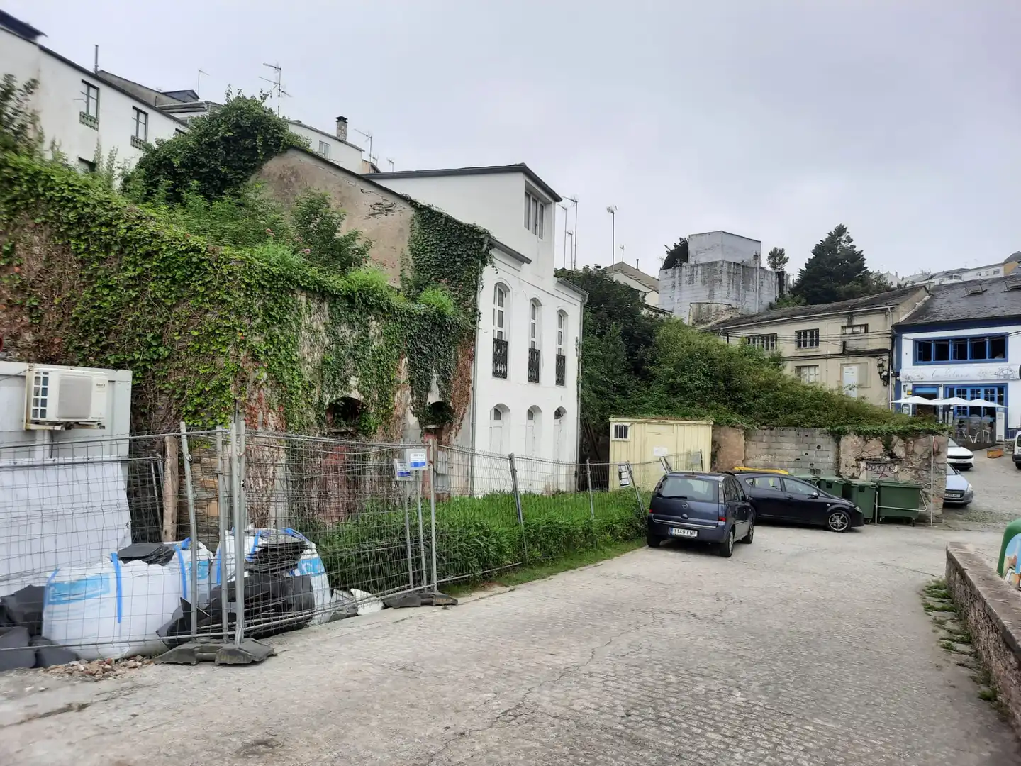 Vista exterior de Casa o xalet en venda en Ribadeo amb Jardí privat, Traster i Balcó