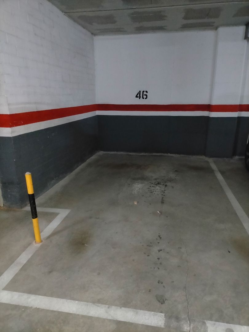 Garaje en venta en Carrer de Lacy, Centre , Centre - Sant Oleguer, Sabadell