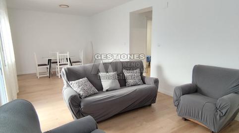 Foto 2 de Casa adosada de alquiler en Peligros, Granada