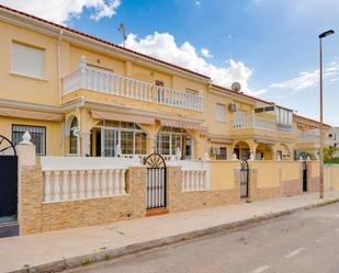 Vista exterior de Apartament en venda en Torrevieja amb Terrassa, Traster i Moblat