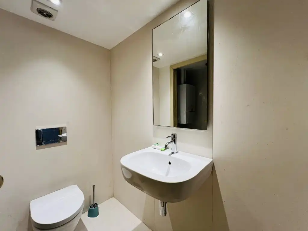 Badezimmer von Wohnungen zum Verkauf in  Palma de Mallorca mit Klimaanlage, Terrasse und Balkon