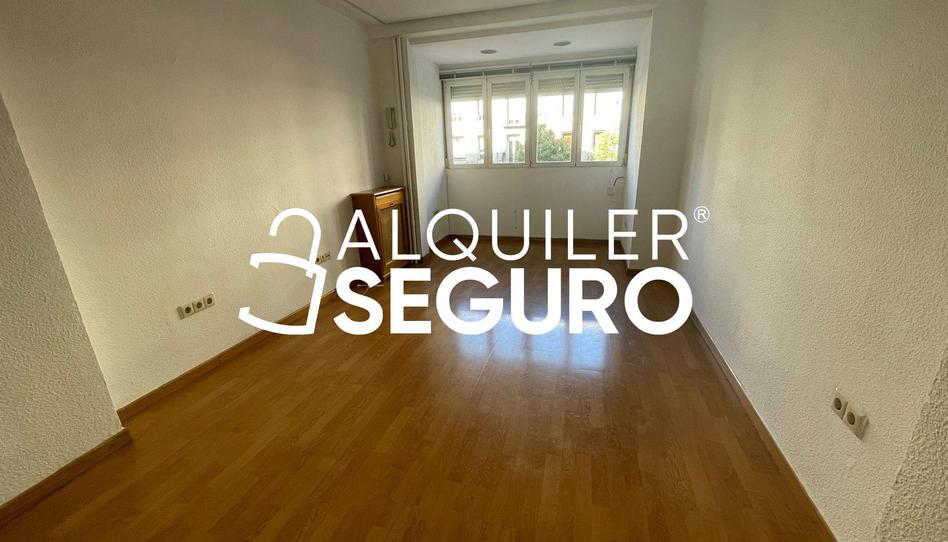 Foto 1 de Piso de alquiler en De la Ciudad de Barcelona, Adelfas, Madrid