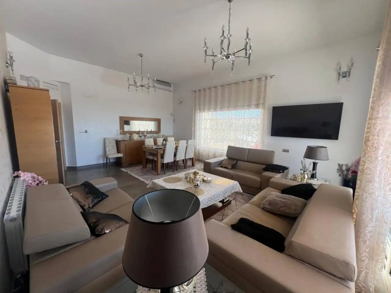 Sala d'estar de Casa o xalet en venda en Alicante / Alacant amb Aire condicionat, Calefacció i Jardí privat