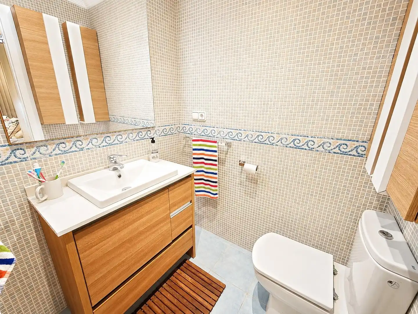 Badezimmer von Wohnung zum Verkauf in Elche / Elx mit Klimaanlage, Terrasse und Balkon