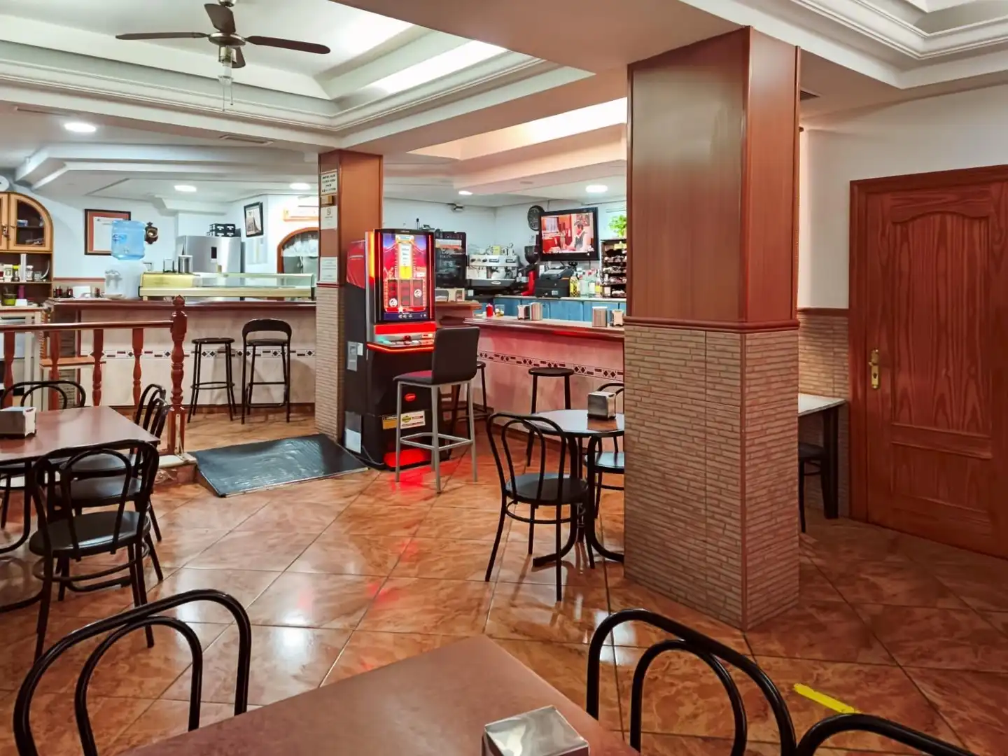Local comercial en venda a Barrio Alto - San Félix
