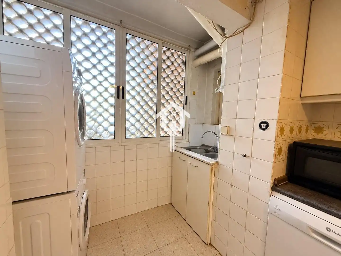 Habitación de Piso en venta en Benalúa - Babel