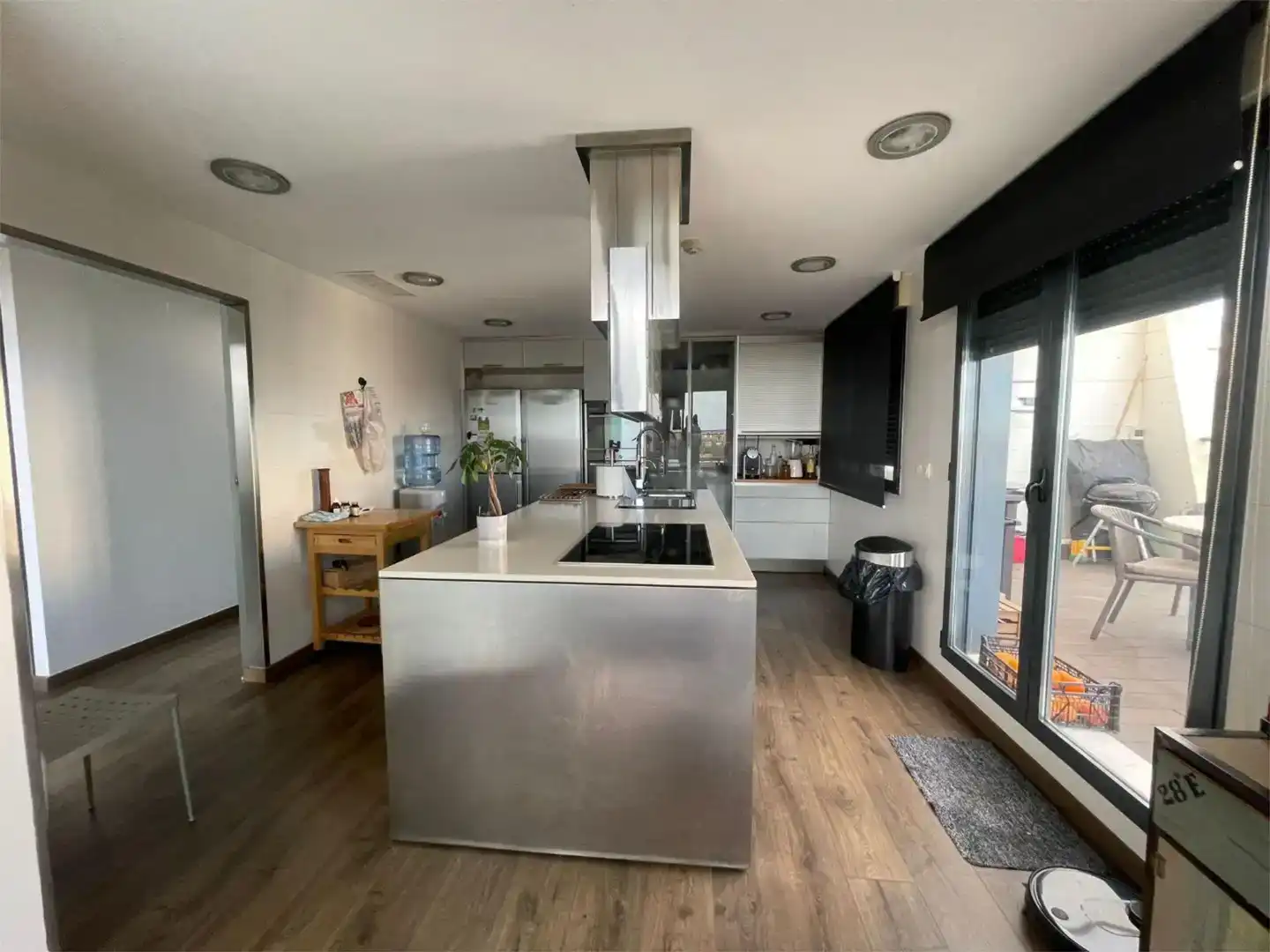 Küche von Dachboden zum Verkauf in Oliva mit Balkon