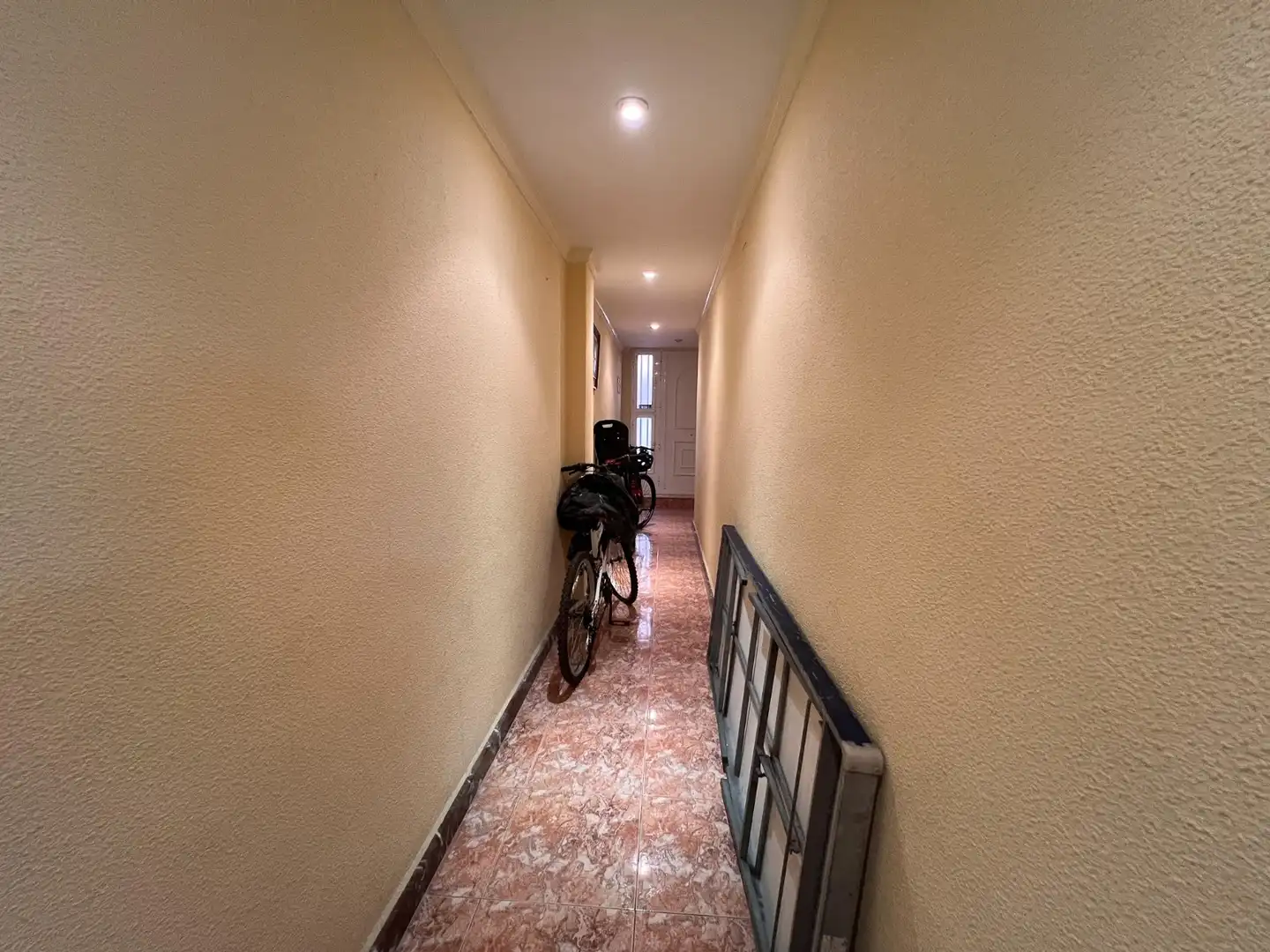 Ground floor for sale in Guardamar Playa
