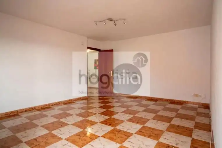 Piso de alquiler en Colores - Entreparques