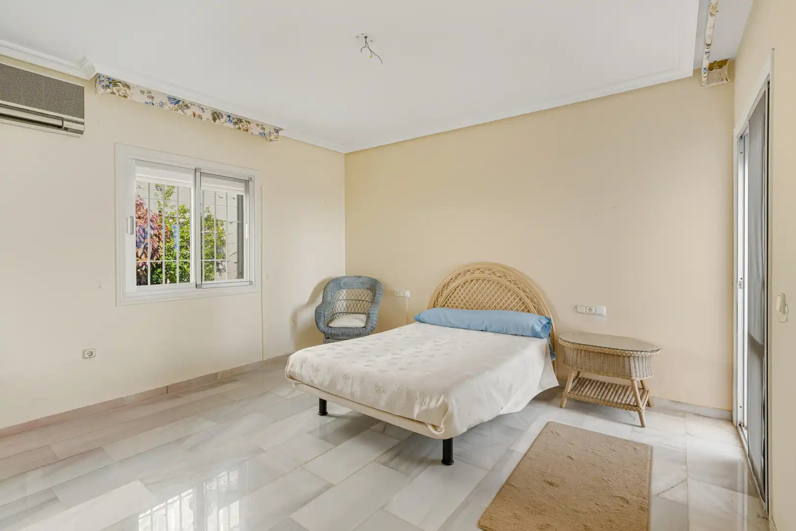 Casa amb piscina en venda a Riviera del Sol, imagen 12